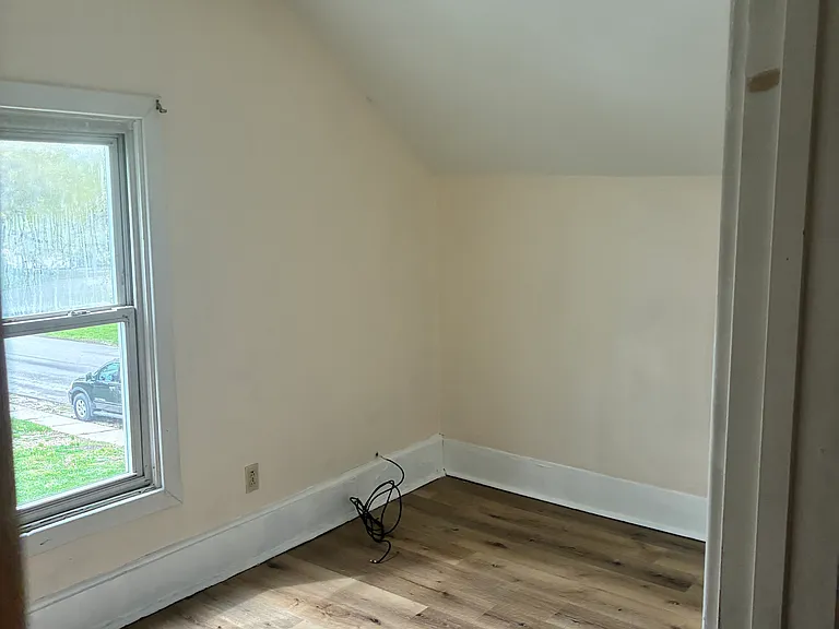 upstairs bedroom with spacious closet