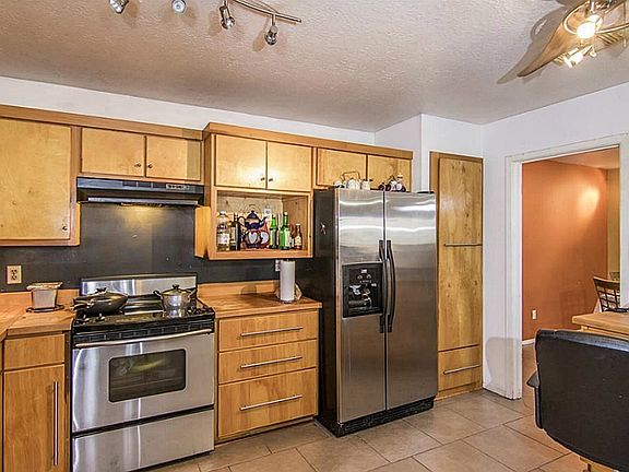 3rd image of 9314 Keegans Wood Dr
