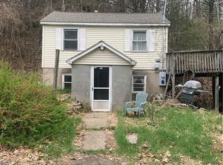 37 White Rd, Ellington, CT 06029