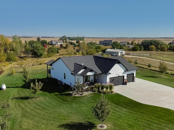 1857 165th Pl, Boone, IA 50036