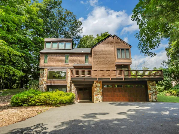 45 Parker Pl #45, Saddle River, NJ 07458