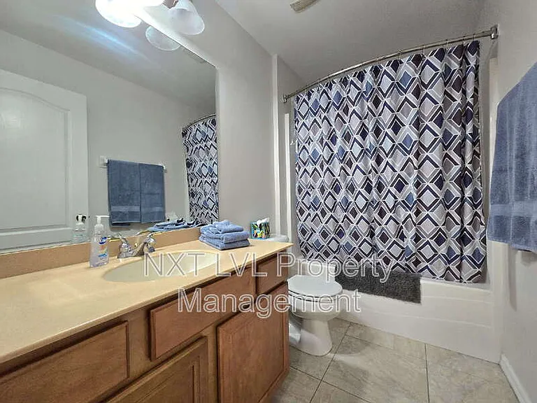 1243 NW 22nd Ave — Photo 12
