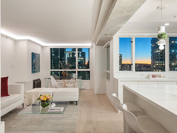 3rd image of 1238 Melville St #2601