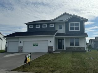 2815 NW Beechwood St, Ankeny, IA 50023