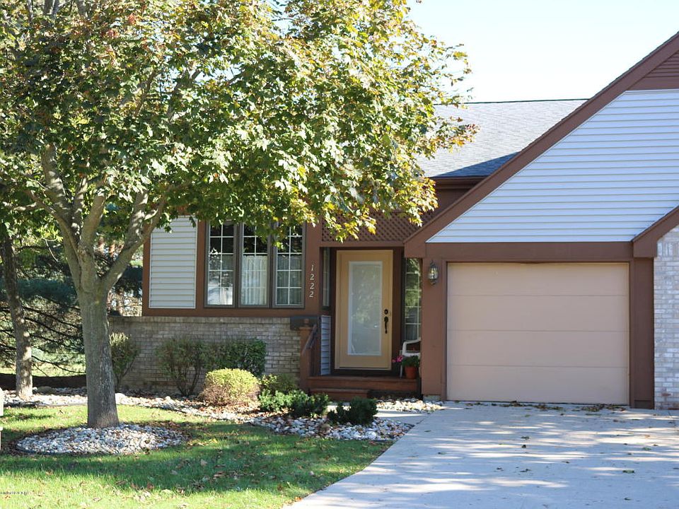 1st image of 1222 Woodmeadow #163