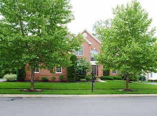 43631 Mink Meadows St, Chantilly, VA 20152