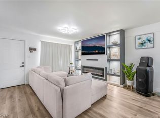 6320 Bristol Way, Las Vegas, NV 89107