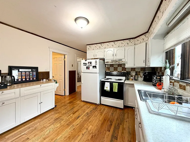 3 Goldsmith Ave #1 — Photo 10
