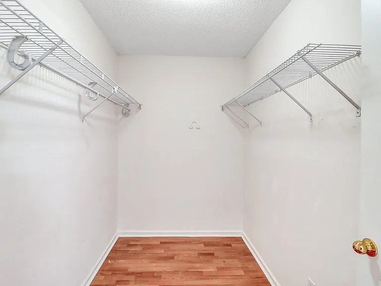 106 Silverton Rd — Photo 31