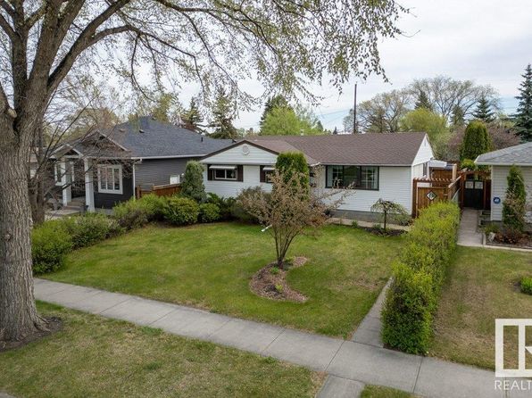 9715 76th St NW, Edmonton, AB T6C 2L1