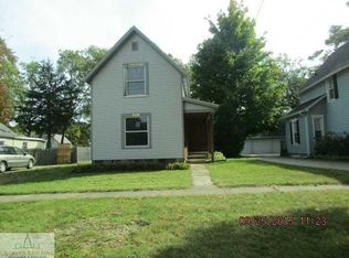 628 N Saginaw St, Owosso, MI 48867