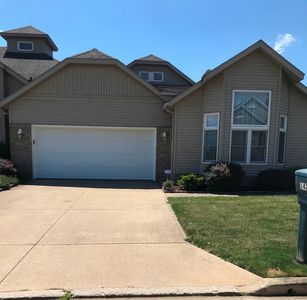 1420 Southpointe Cir NE, Canton, OH, 44714