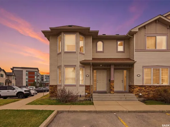 UNIT 119-303 Slimmon PLACE, Saskatoon, SK S7V 0A8