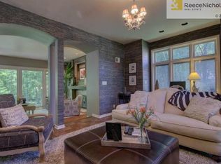 11376 W 121st Ter, Overland Park, KS 66213