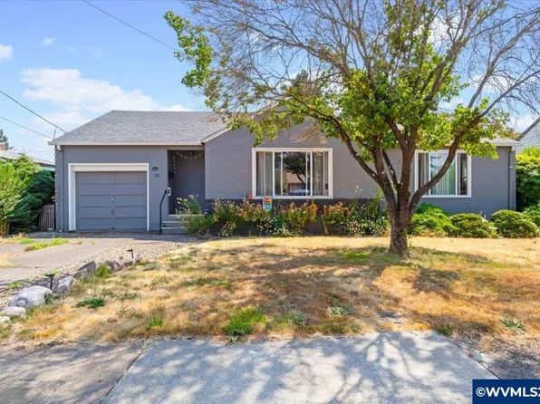 372 Berry St, Lebanon, OR 97355