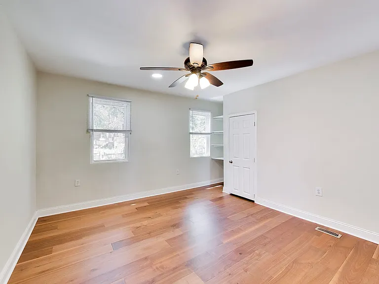 4230 Edson Pl NE — Photo 11