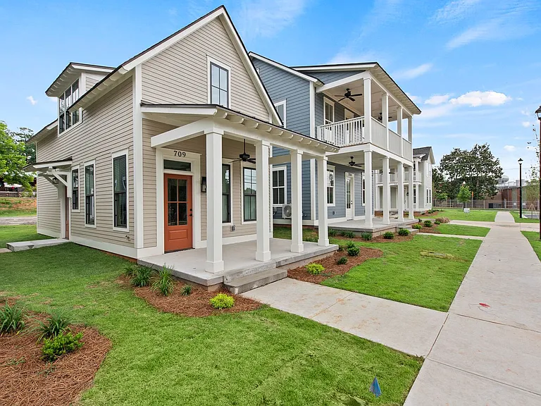 709 Jefferson St — Photo 3