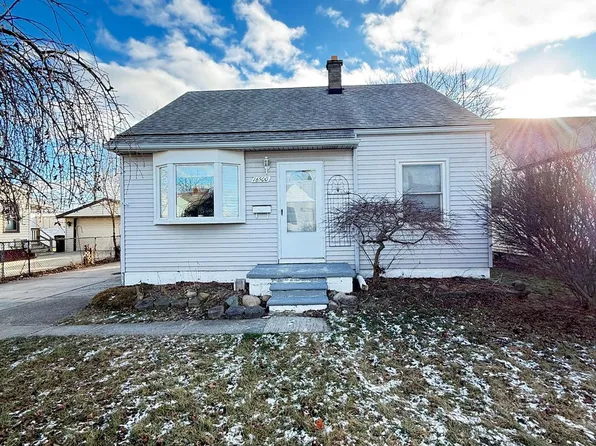 16500 Roberts St, Roseville, MI 48066