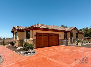 13815 Woods Valley Ct, Valley Center, CA 92082