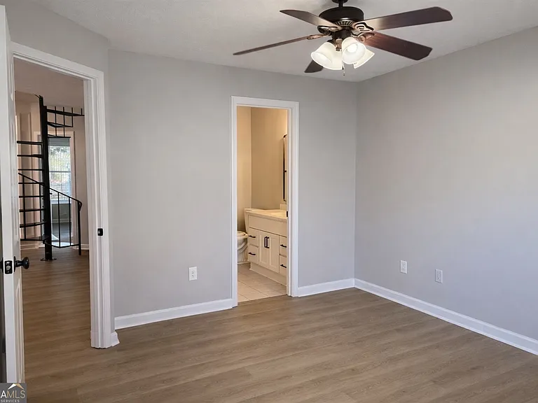 2644 Saint Charles Ln NW — Photo 11