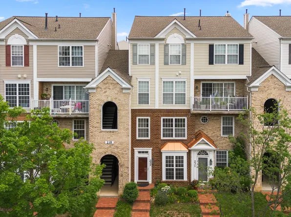 233 Jay Dr #93, Rockville, MD 20850