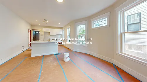 47 Curtis Ave #1 Photo 1