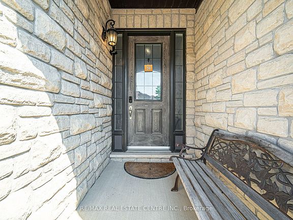 2nd image of 34 Alex Campbell Cres
