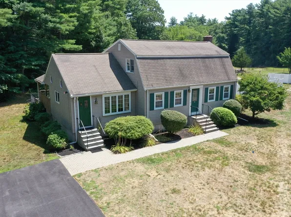 8 Station St, Pembroke, MA 02359