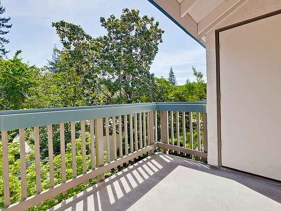 4th image of 614 San Conrado Ter Unit 6