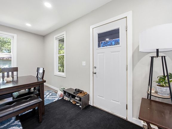4th image of 406 1st St