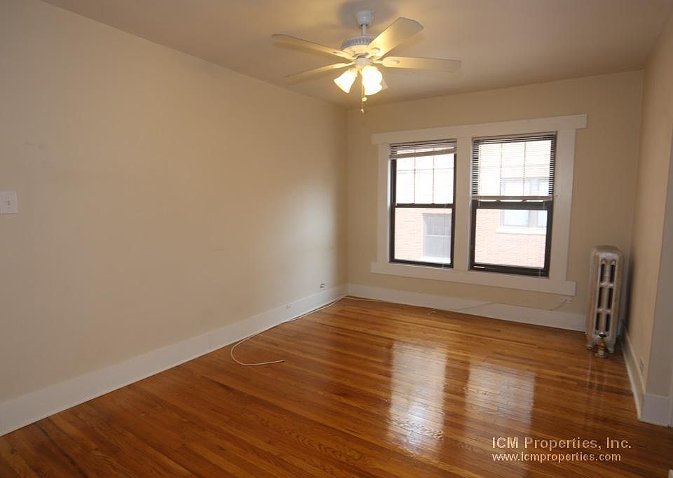 1st image of 520 W Cornelia Ave #3K