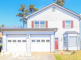 843 Shoal Ct, Atlanta, GA 30349