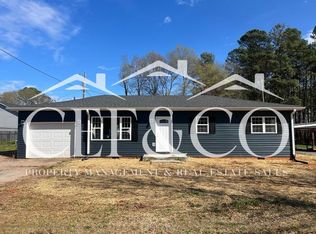 326 Rainbow Lake Rd, Boiling Springs, SC 29316