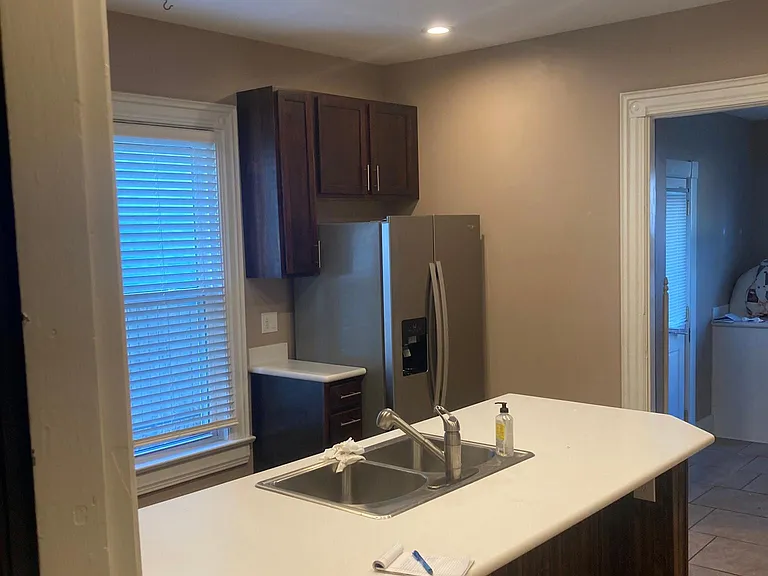 250 Linden Ave — Photo 22
