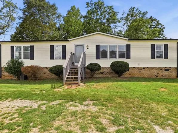 477 Belcher Rd, Campobello, SC 29322