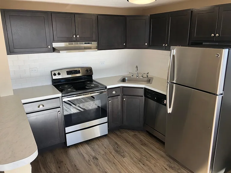Residence at Governors Park — Photo 20