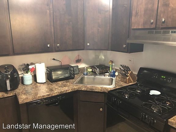 3rd image of 6514 N Glenwood Ave APT 3W