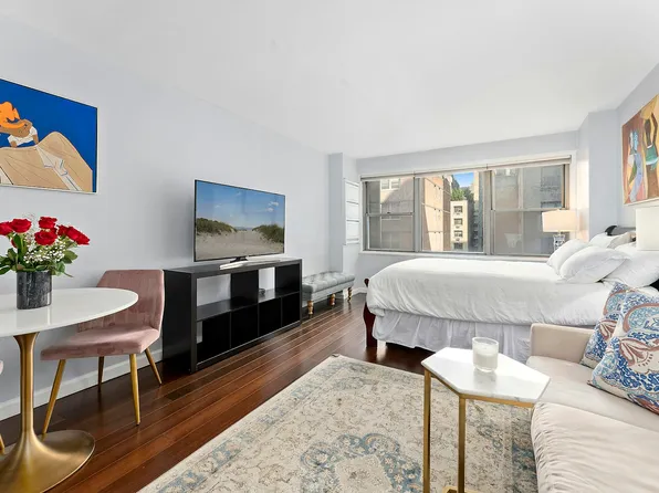 10 West 15th Street 924 image 1 of 6