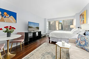 10 West 15th Street