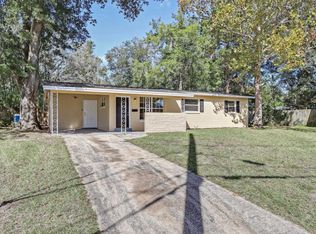 7501 Wycombe Dr N, Jacksonville, FL 32277