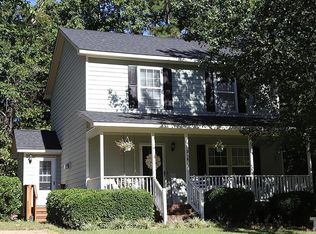 316 Teal Lake Dr, Holly Springs, NC 27540