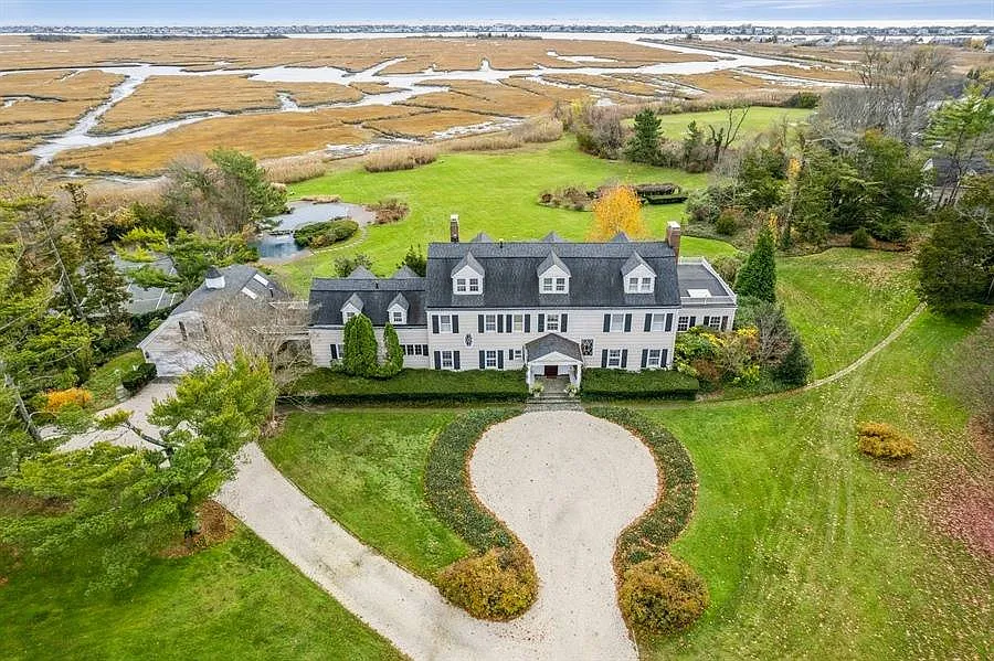 8 bed, 8.5 bath, 10000 sqft, $25,000 — Photo 4