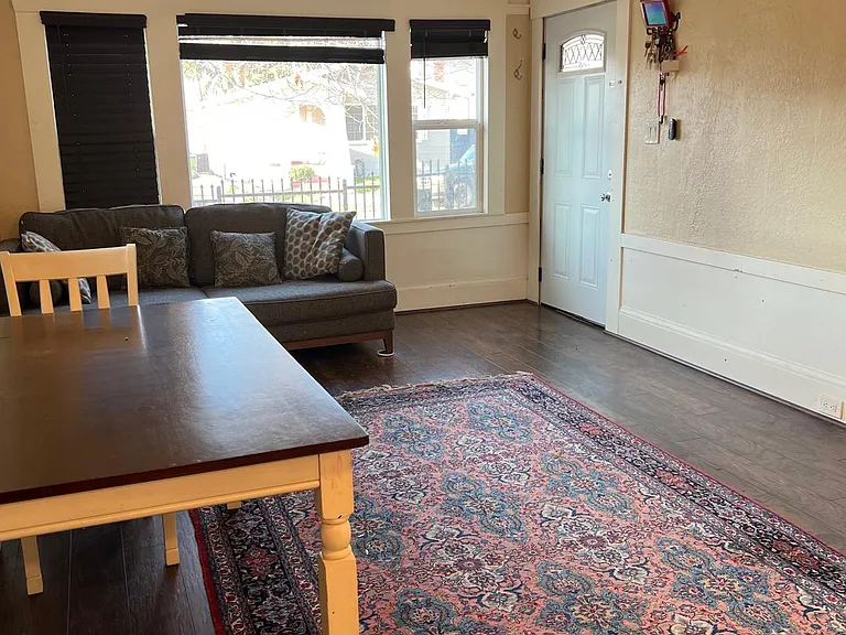 2400 Harrington Ave — Photo 17
