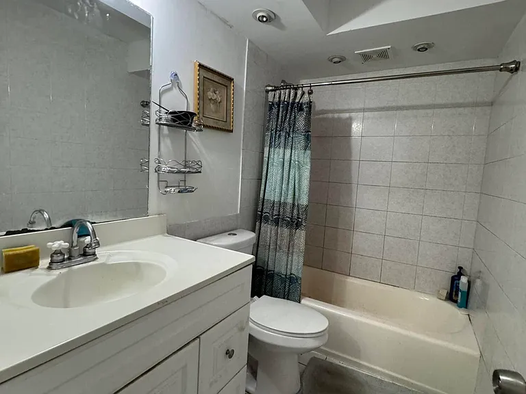 1100 SE 4th Ave #35 — Photo 10