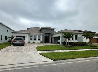 8848 Sanders Tree Loop, Wesley Chapel, FL 33545