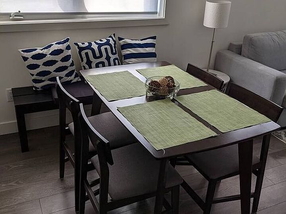 4th image of 10 Beausoleil Ln #302
