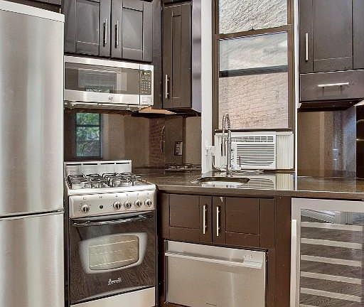 4th image of 230 Mott St APT 8