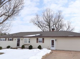 5140 Ambs Rd, Saint Louis, MO 63128