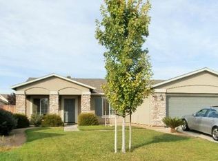 5279 E Garrett Ave, Fresno, CA 93725