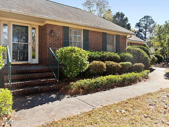 2nd image of 5635 Oak Bluff Lane